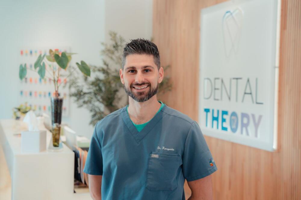 Dr Chris Karapasha